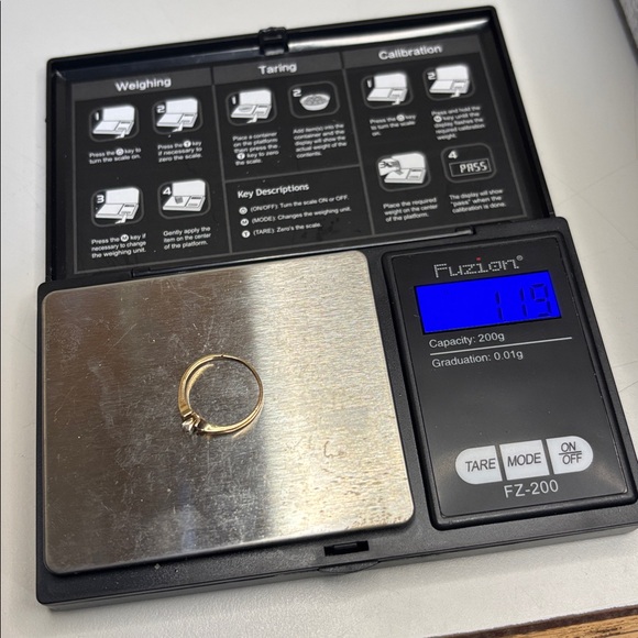 Vintage 14K Gold Ring Diamond Centre Stone - Picture 10 of 10